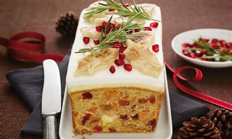 The secret ingredient in this cake is tasty christmas ale. Beautiful sharing loaf, perfect for Christmas. (With ...