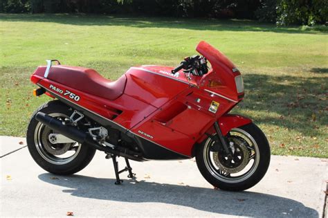 Review Of Ducati 750 Paso 1987 Pictures Live Photos And Description