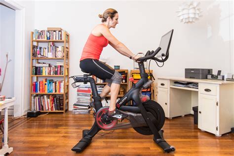 Peloton How Does It Work Cost Features And Differences Ph