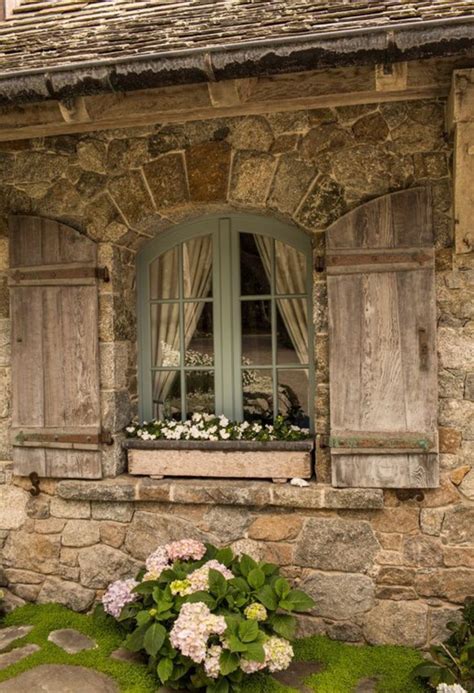 Pin By Nora Gholson On Exterior Windows French Country House