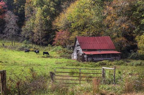Appalachian Farm Barn Photograph By Debra And Dave Vanderlaan