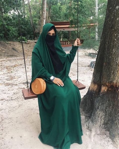 foto wanita bercadar muslimah materi belajar online
