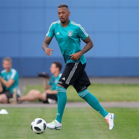 manchester united reportedly offered jerome boateng in latest transfer rumours news scores