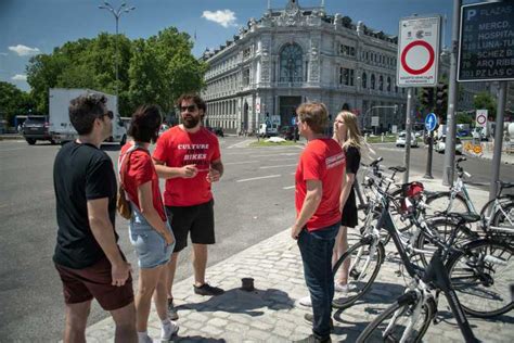 Madrid Balade De 3 H à Vélo Pour Découvrir Les Points Forts Option Vélo électrique