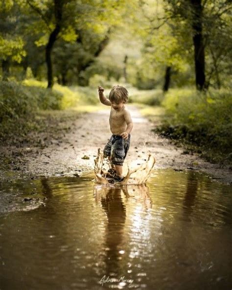 Father Captures Adorable Photos Of His Two Sons Experiencing The Joy Of