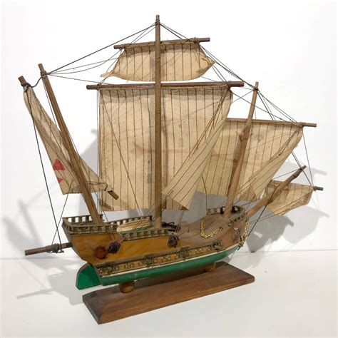 Vintage Christopher Columbus Santa Maria 1492 Scaled Model Ship