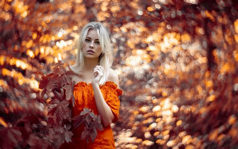 3840x2400 Autumn Girl Outdoor 4k 4k Hd 4k Wallpapers Images Backgrounds Photos And Pictures
