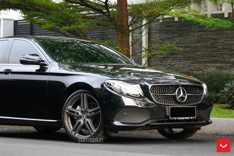 We did not find results for: MERCEDES-BENZ E CLASS - HYBRID FORGED SERIES: HF-1 - Vossen Wheels