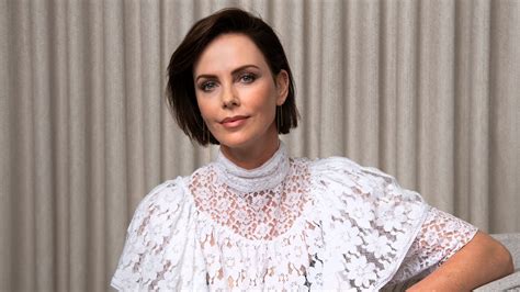 Charlize Theron On Past Metoo Moment You Dont Know What To Do