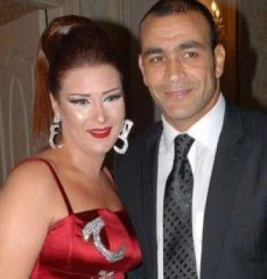 وأصبح الحضري أكبر لاعب يشارك في بطولة كأس أمم أفريقيا، ليحطم بذلك الرقم القياسي المسجل باسم حسام حسن كأكبر لاعب شارك في البطولة في تاريخها. عصام الحضرى وزوجته يعتديان بالسب والقذف على ضابط وعسكرى ...