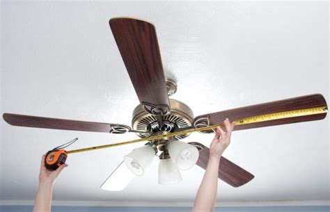 Determining the correct ceiling fan size for a room is important because fans are meant to move a certain volume of air. What Size Ceiling Fan for Living Room? - Info ...