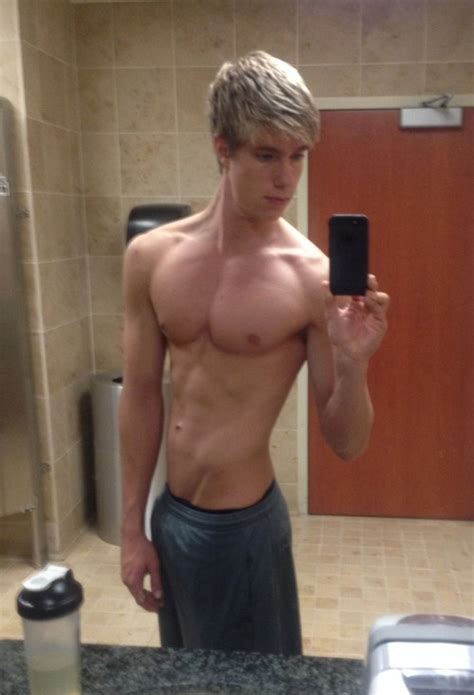 Shirtlifting Teen Selfie Fit Males Shirtless And Naked