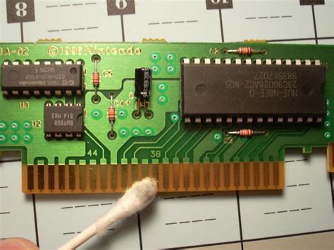 Now the 510 is popping out on a bunch of them. Disassembling Nintendo 64 Cartridge - iFixit