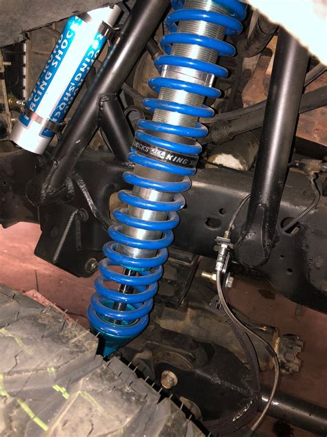 Actual Differences Between Coil Spring And Torsion Bar Lift Spindles