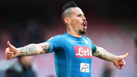 Born 27 july 1987) is a slovak professional footballer who plays as an attacking midfielder for the chinese super league club dalian professional and the slovakia national team, for which he is captain. Papà Hamsik in fuorigioco: Marek è ancora sotto contratto