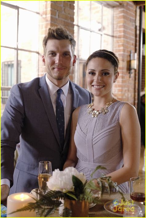 Full Sized Photo Of Chasing Life Premieres Tonight Sneak Peek Clips 09 Chasing Lifes Summer