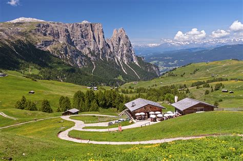 A Guide To Hiking In The Beautiful Alpe Di Siusi Italy Wander Your Way