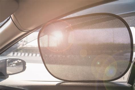 Car window shade and automotive sunshade. 10 Best Car Window Shades of 2020 - Car Sun Shade Reviews