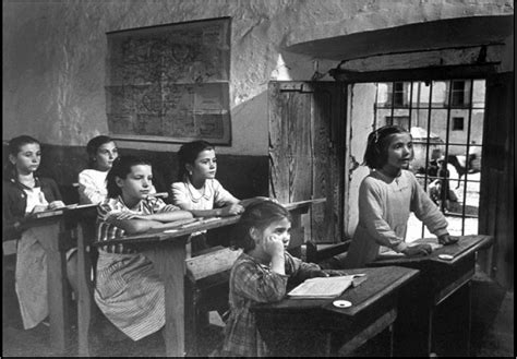 O Que é Uma Escola Do Passado