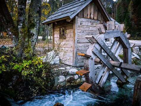 Slovenia Log Cabin Waterwheel Water Wood Material Water Wheel