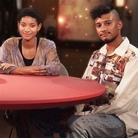 Willow Smith And Tyler Cole Fuel Romance Rumors On Red Table Talk E Online