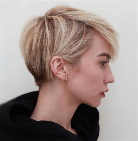 As the name suggests this hairstyle is exactly the one for women who have fine hair and but to conclude whatever the length of your hair as long as you get the right haircut you will look absolutely good! 50 Best Trendy Short Hairstyles for Fine Hair - Hair Adviser