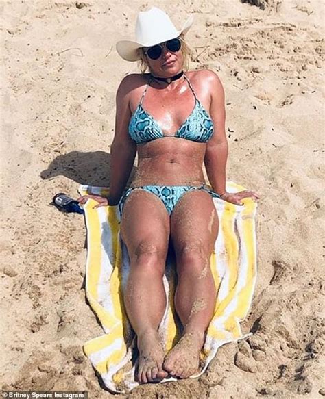 Britney Spears Shows Off Her Toned Bikini Bod As She Returns To Instagram After Breaking Her