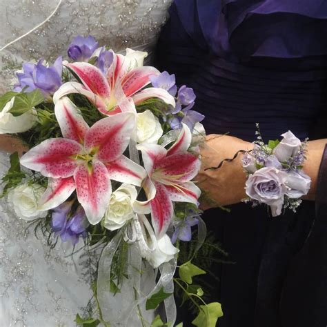 They are a magnet hospital. Lake Forest Florist | Lake Bluff Florist | Lake Forest Flowers