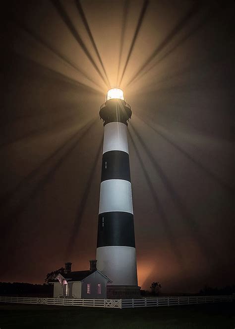 Pin By The Outer Banks On Obx Lighthouses Lighthouse Pictures