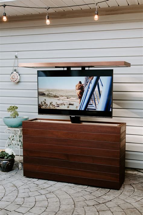 Diy Outdoor Tv Cabinet With Lift