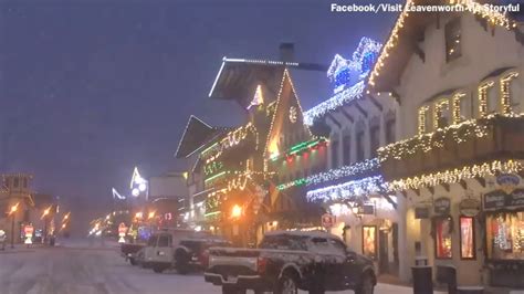Town Transforms Into A Christmas Village In Washington State 6abc