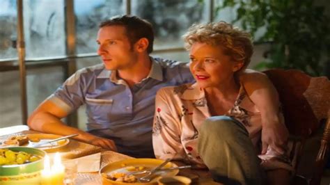 Annette movie reviews & metacritic score: Review: Annette Bening plays Gloria Grahame in 'Film Stars ...
