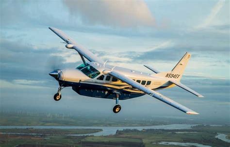Cessnatextron Caravan 208b Brochure Performance Market Operating Costs