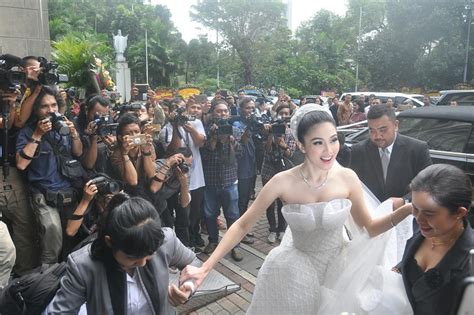 Pernikahan Sandra Dewi Tampak Anggun Sandra Dewi Minta Doa Kelancaran My Xxx Hot Girl