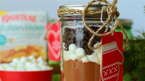 Make Hot Chocolate Kit As A T In Three Easy Steps