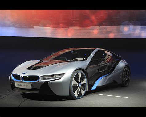 The biggest update to the 2018 bmw i8 is that it gets a bigger battery: BMW i3 Electric with Range Extender and i8 plug-in full hybrid drive concepts 2011
