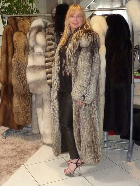 Full Length Furs Fur Coat Fashion Fabulous Furs Leather Wear Fox Fur Coat Naked Women Fur
