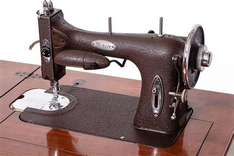 Vintage White Rotary Model 43 Sewing Machine Sewing Machine White