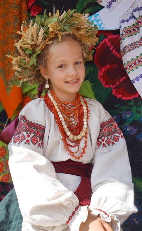 ukrainian culture Українка у вишиванці beautiful people folk costume costumes tribes of the