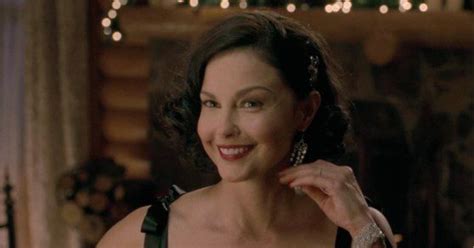 Ashley Judd Bypasses Senator For First Lady In This Olympus Has Fallen Clip