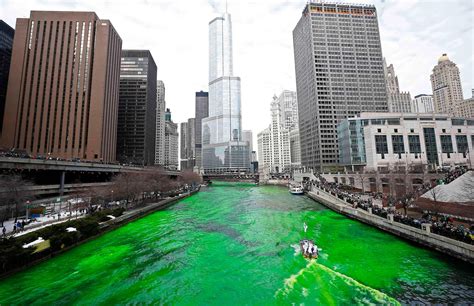 Chicago River Goes Green For St Patricks Day Nbc News