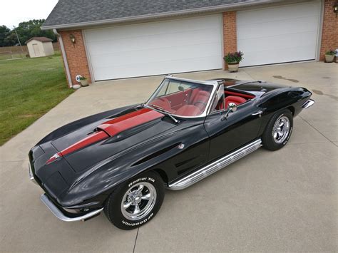 1964 Chevrolet Corvette 427 Garage