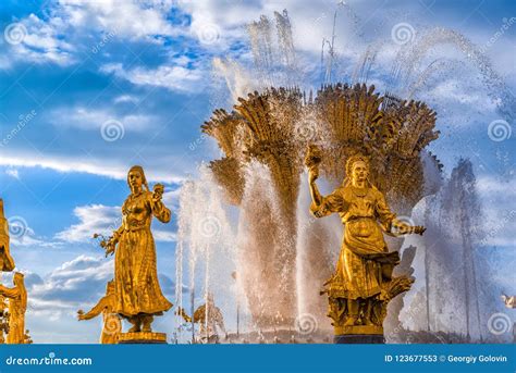 Fountain Friendship Of Peoples Editorial Stock Photo Image Of Gold