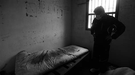 cárceles y el flagelo de las condiciones inhumanas de detención la tinta
