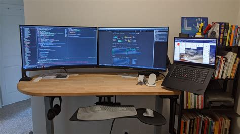Dream Development Rig Dual Curved 32 Inch 4k Displays X1 Extreme