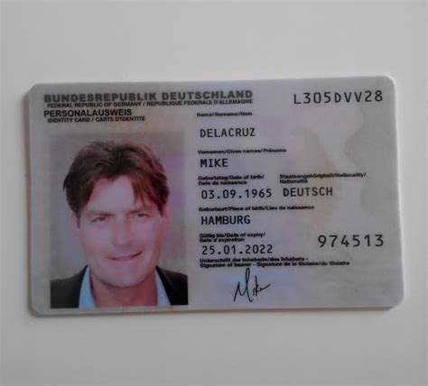 Einen personalausweis brauchen alle deutschen ab 16 jahren, die keinen gültigen reisepass haben. Suche Bitcoin, biete Fake-ID: Das Geschäft mit illegalen ...