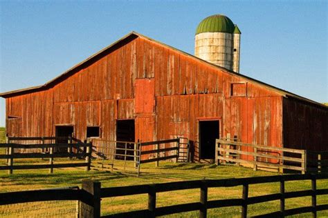 You Will Fall In Love With These 23 Beautiful Old Barns In Virginia