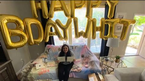 Taylor Swift Surprises Nurse In Utah For Her 30th Birthday Wsvn 7news
