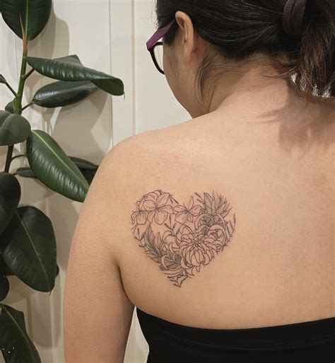 Top More Than 76 Heart Tattoos On Back Shoulder Latest Thtantai2
