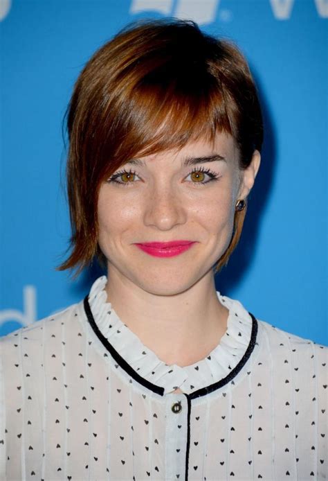 Renee Felice Smith From Temporary Role To Main Cast In Ncis Los Angeles